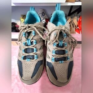 Columbia Women's Athletic Shoes in Gray and Teal